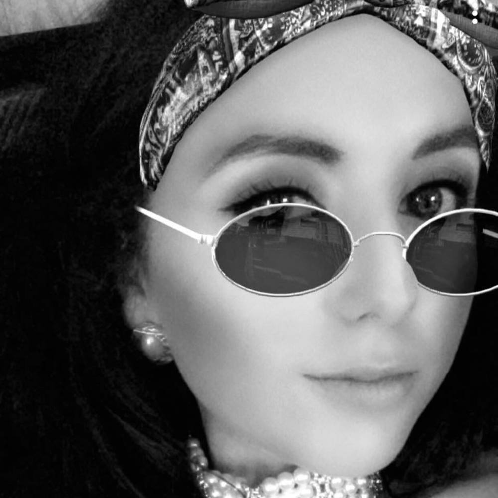 Meet your Posher, Yese